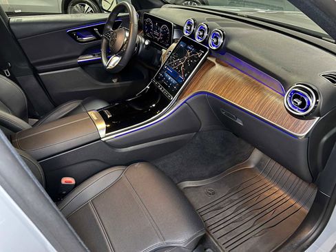Certified 2025 Mercedes-Benz GLC 300 GLC 300 image 11