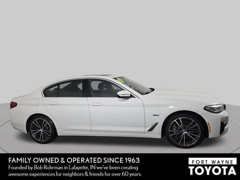 Used 2023 BMW 530e xDrive AWD/4WD image 5
