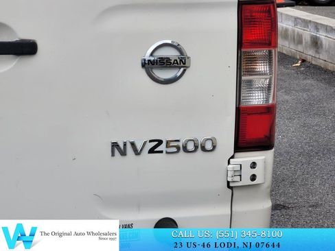 Used 2018 Nissan NV 2500 SV image 16
