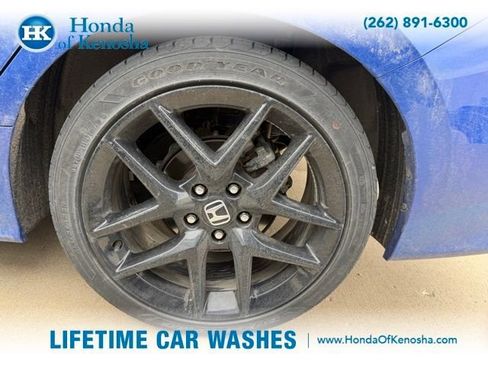 Used 2023 Honda Civic Sport image 3