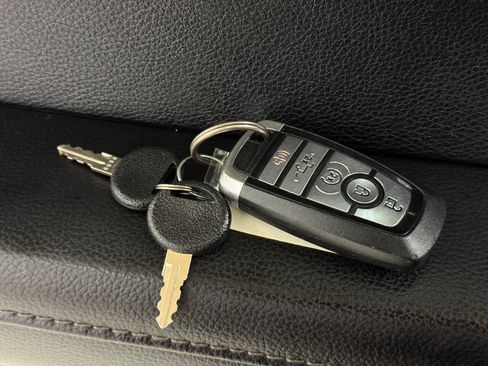 Used 2019 Ford F150 Lariat image 85