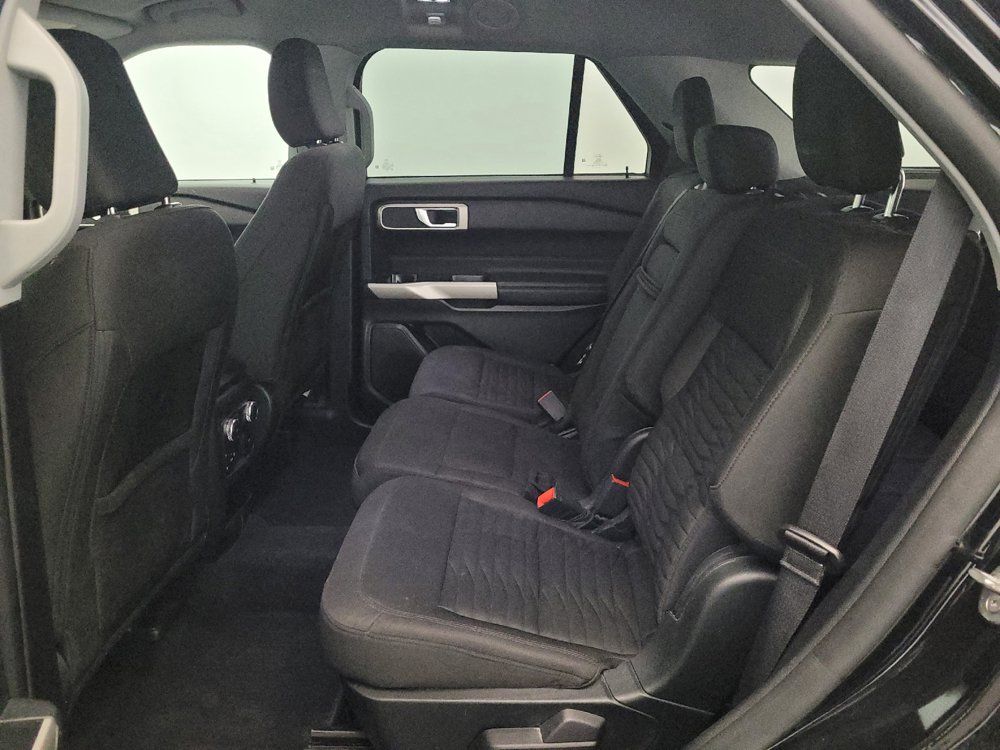 Used 2021 Ford Explorer XLT AWD/4WD image 18