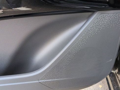 New 2026 Kia Niro EX FWD image 25