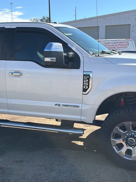 Used 2017 Ford F250 Lariat w/ Lariat Ultimate Package AWD/4WD image 12