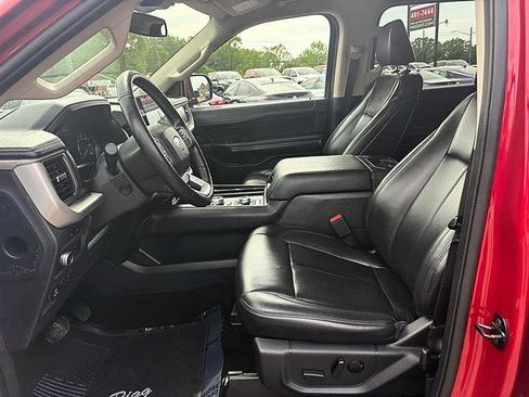 Used 2022 Ford Expedition XLT AWD/4WD image 18