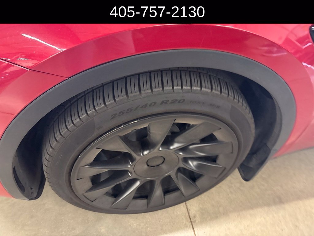 Used 2022 Tesla Model Y Long Range AWD/4WD image 2