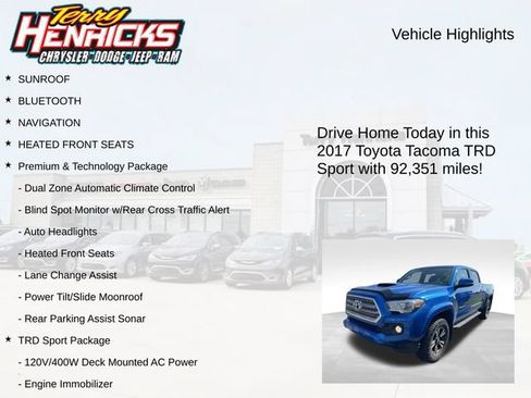 Used 2017 Toyota Tacoma TRD Sport AWD/4WD image 4