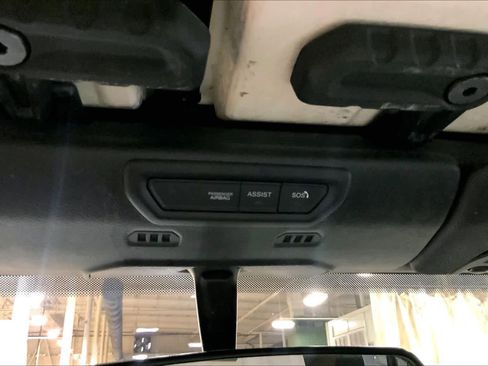 Used 2022 Jeep Gladiator Sport image 35