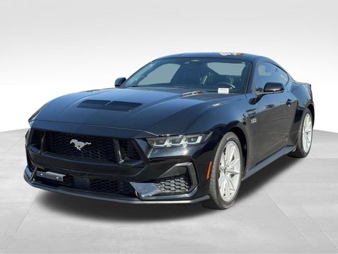 Used 2024 Ford Mustang GT Premium RWD image 3
