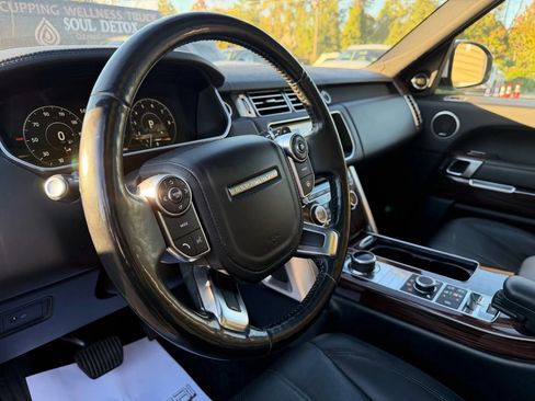 Used 2017 Land Rover Range Rover HSE AWD/4WD image 13