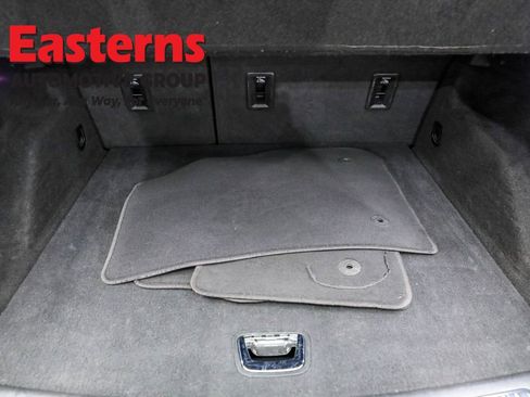 Used 2023 Cadillac XT4 Premium Luxury image 9