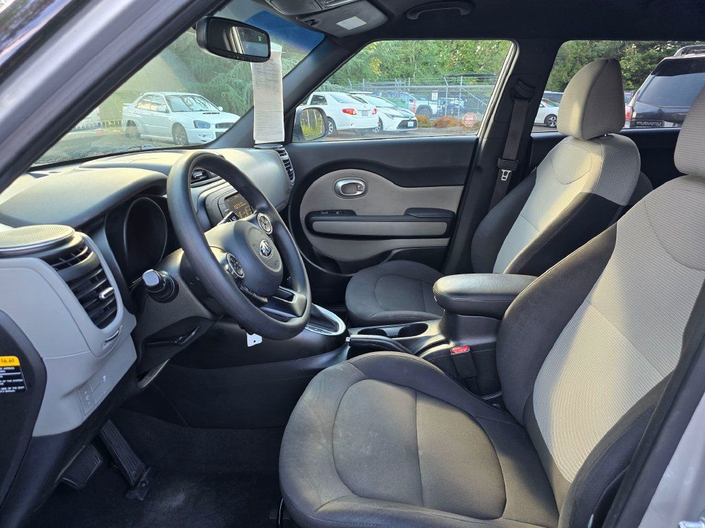 Used 2017 Kia Soul FWD image 8