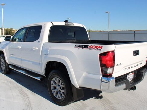Used 2019 Toyota Tacoma SR5 image 6
