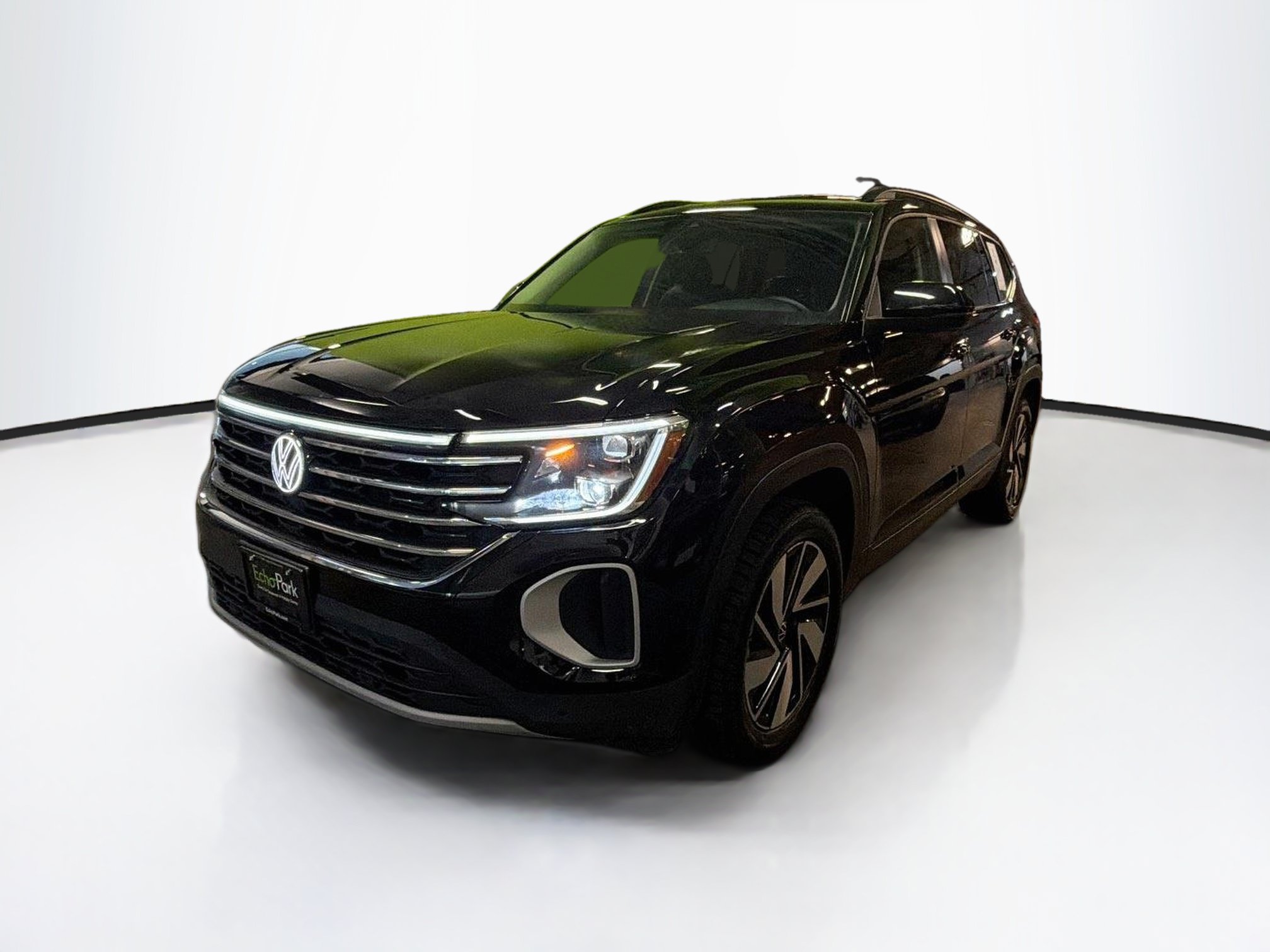 Used 2026 Volkswagen Atlas SE AWD/4WD image 3