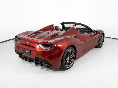 Used 2019 Ferrari 488 Spider RWD image 9