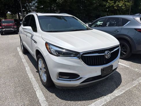 Used 2021 Buick Enclave Premium w/ Sun and Sites Package FWD image 2