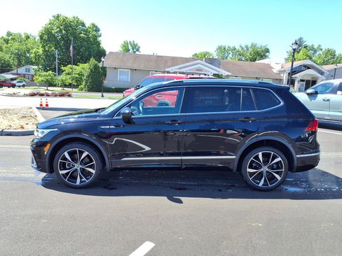 Used 2024 Volkswagen Tiguan SEL R-Line AWD/4WD image 31