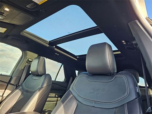 Used 2024 Ford Explorer ST w/ Equipment Group 401A image 28