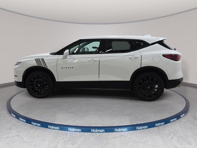 Used 2023 Chevrolet Blazer LT w/ LPO, Black Sport Package FWD image 9