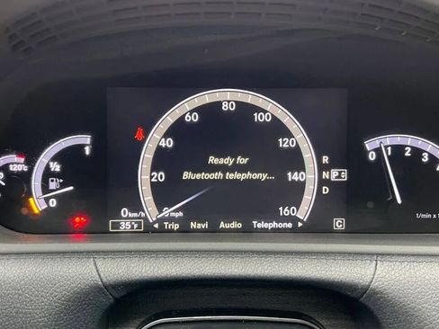 Used 2010 Mercedes-Benz CL 550 4MATIC image 27