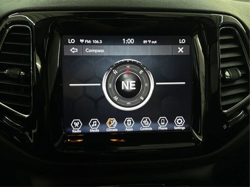 Used 2021 Jeep Compass Limited w/ Sun and Sound Group AWD/4WD image 35