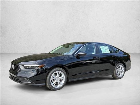 New 2025 Honda Accord LX image 9