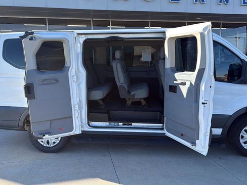Used 2018 Ford Transit 150 XLT image 13