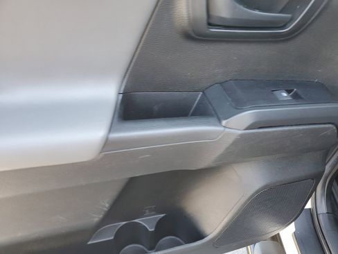 Certified 2022 Toyota Tacoma SR w/ SR Convenience Package image 15