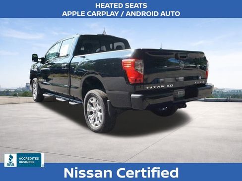 Used 2024 Nissan Titan SV w/ SV Convenience Package image 4