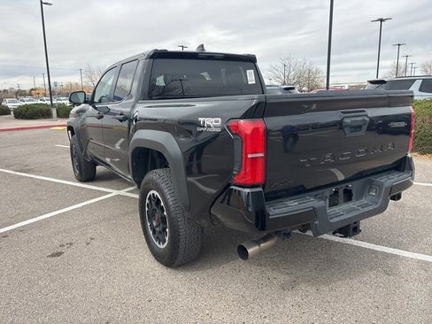 Used 2024 Toyota Tacoma TRD Off-Road image 3