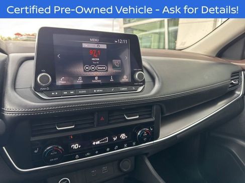 Used 2023 Nissan Rogue SV w/ SV Premium B Package AWD/4WD image 13