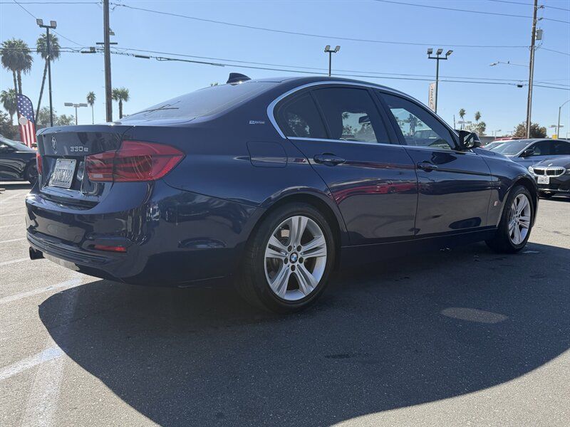 Used 2017 BMW 330e RWD image 5