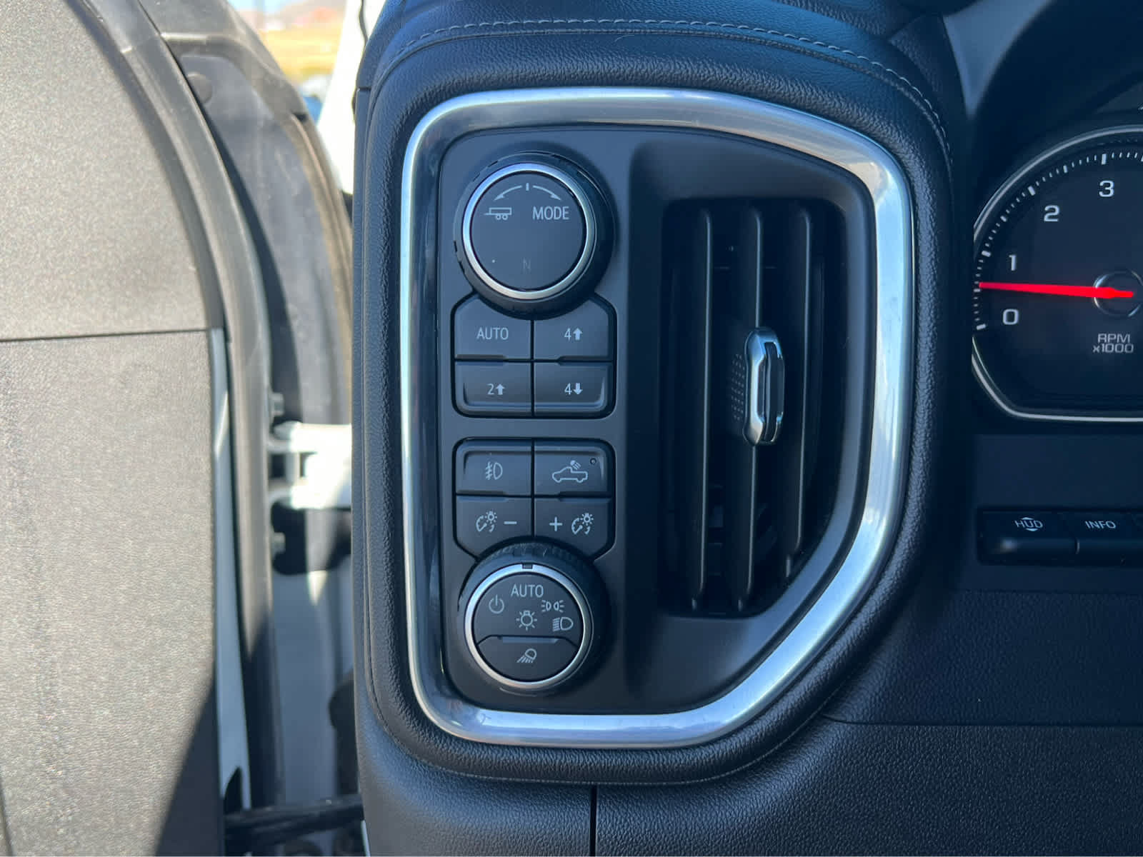 Used 2021 Chevrolet Silverado 3500 LTZ w/ LTZ Premium Texas Edition AWD/4WD image 27