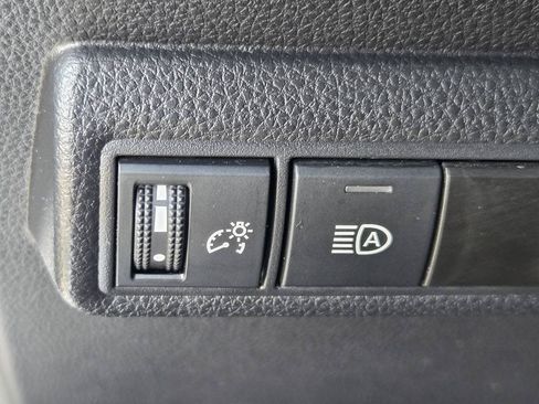 Used 2026 Toyota Corolla LE FWD image 23