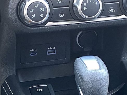 Certified 2023 Nissan Kicks SV FWD image 21