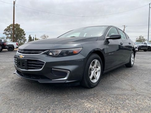 Used 2017 Chevrolet Malibu LS FWD image 2