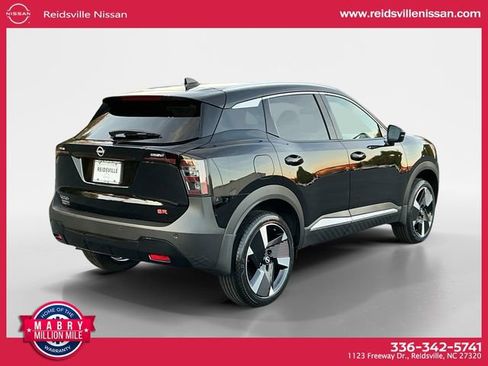 New 2026 Nissan Kicks SR image 6