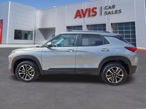 Used 2025 Chevrolet TrailBlazer LT AWD/4WD image 11