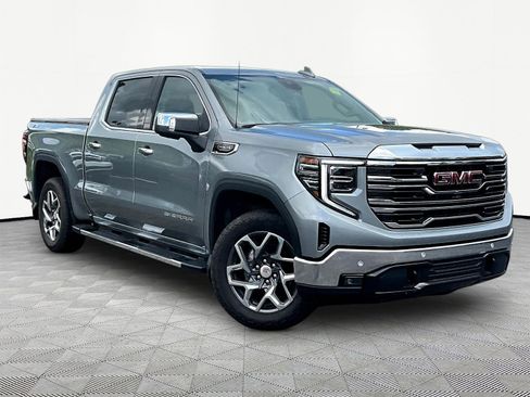 Used 2024 GMC Sierra 1500 SLT w/ SLT Premium Plus Package AWD/4WD image 3