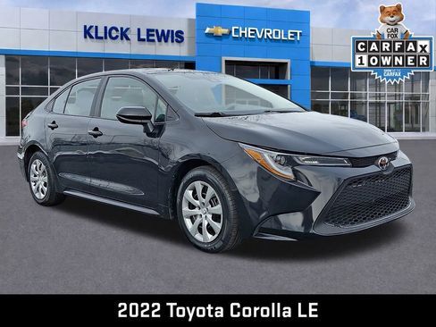 Used 2022 Toyota Corolla LE image 1