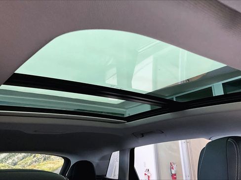 Used 2024 Audi Q8 e-tron Prestige w/ Prestige Package image 14