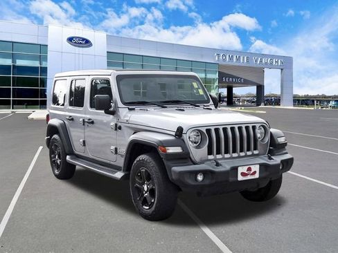 Used 2021 Jeep Wrangler Unlimited Sport w/ Sun And Sound Package AWD/4WD image 6