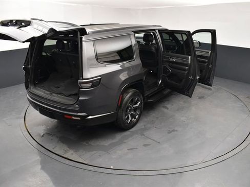 New 2026 Jeep Grand Wagoneer Limited w/ 8-Passenger Seating Package image 30