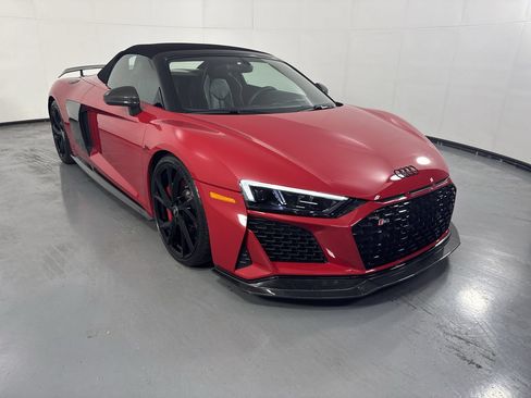 Used 2023 Audi R8 V10 performance w/ Carbon Exterior Package RWD image 25