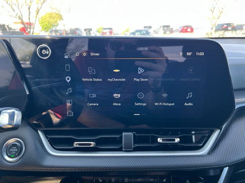 Used 2025 Chevrolet Equinox LT image 35