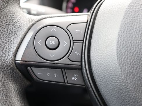Certified 2025 Toyota RAV4 XLE FWD image 26