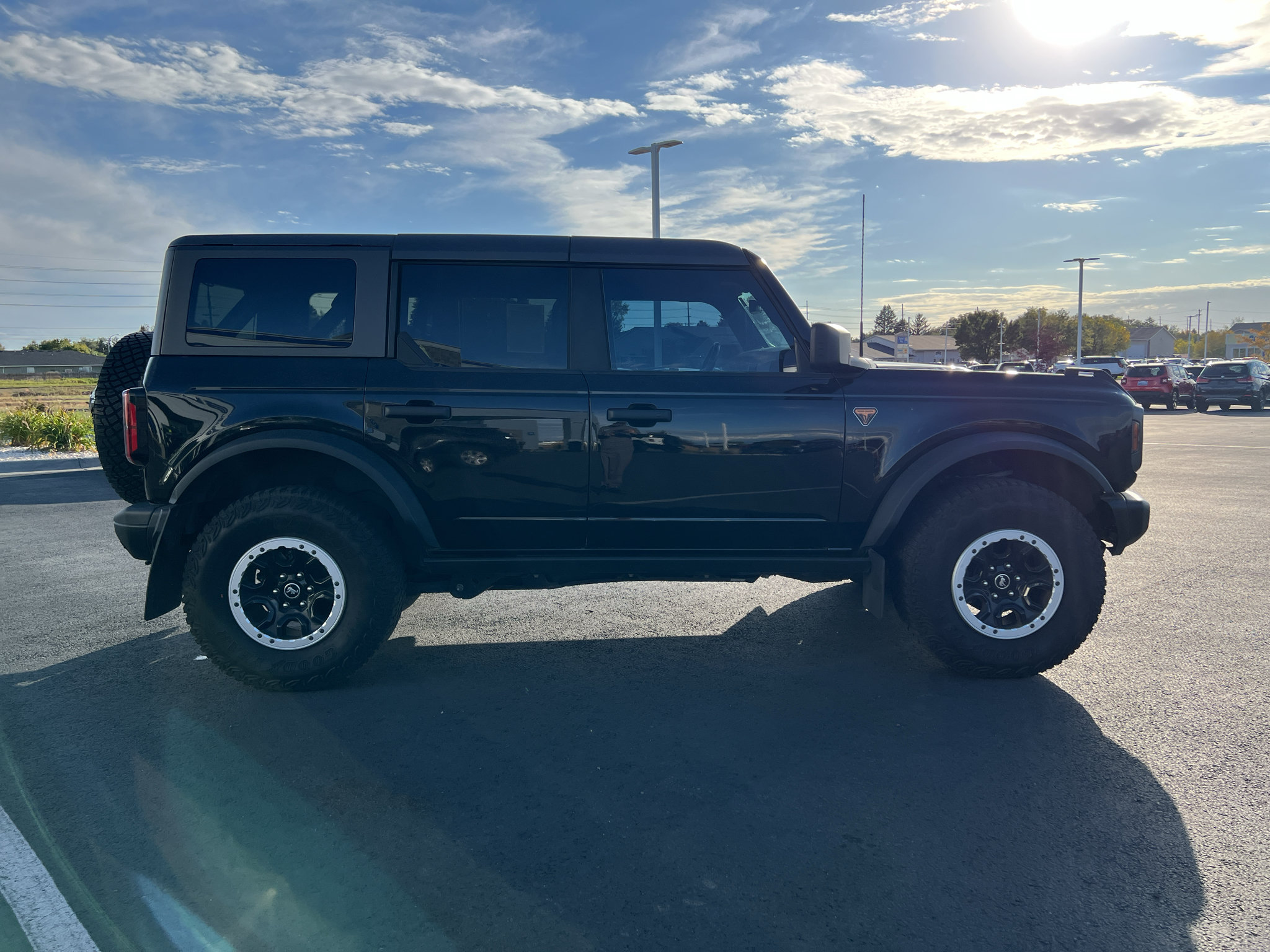 Used 2023 Ford Bronco Badlands w/ Sasquatch Package AWD/4WD image 3