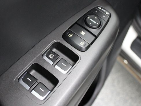 Used 2020 Kia Sportage S AWD/4WD image 15