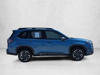 Used 2025 Subaru Forester Limited AWD/4WD video 4