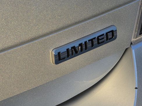 Used 2014 Chevrolet Impala LTZ image 38